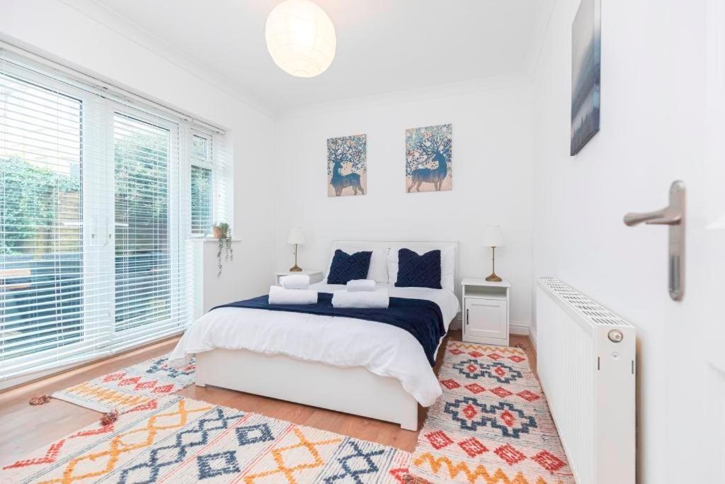 Bournecoast - Clifftop Apartment With Garden -Fm827 Bournemouth Bagian luar foto