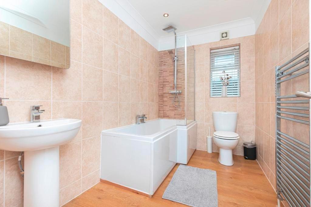 Bournecoast - Clifftop Apartment With Garden -Fm827 Bournemouth Bagian luar foto