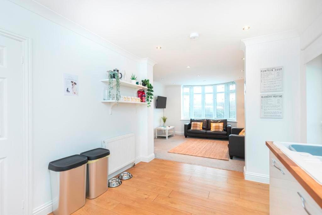 Bournecoast - Clifftop Apartment With Garden -Fm827 Bournemouth Bagian luar foto